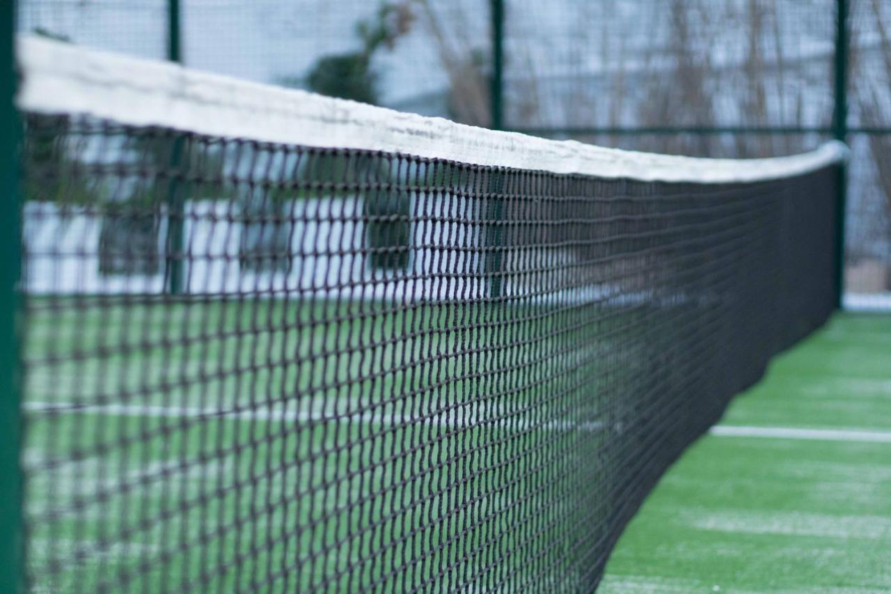 Las Aguas Del Arbuniel Con Pista De Padel Buitenkant foto